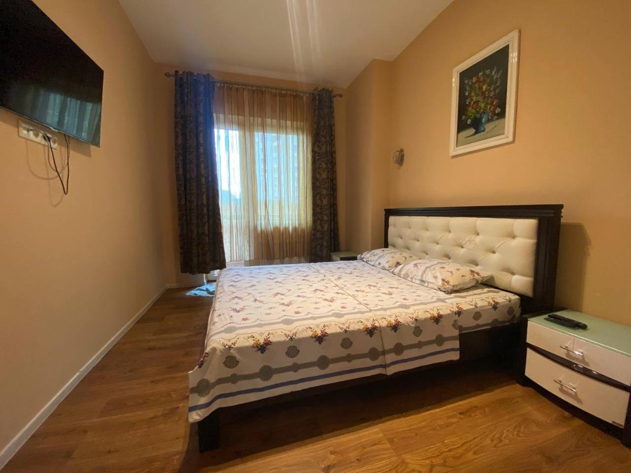 Apartment On Dragomirova Kiev Bagian luar foto